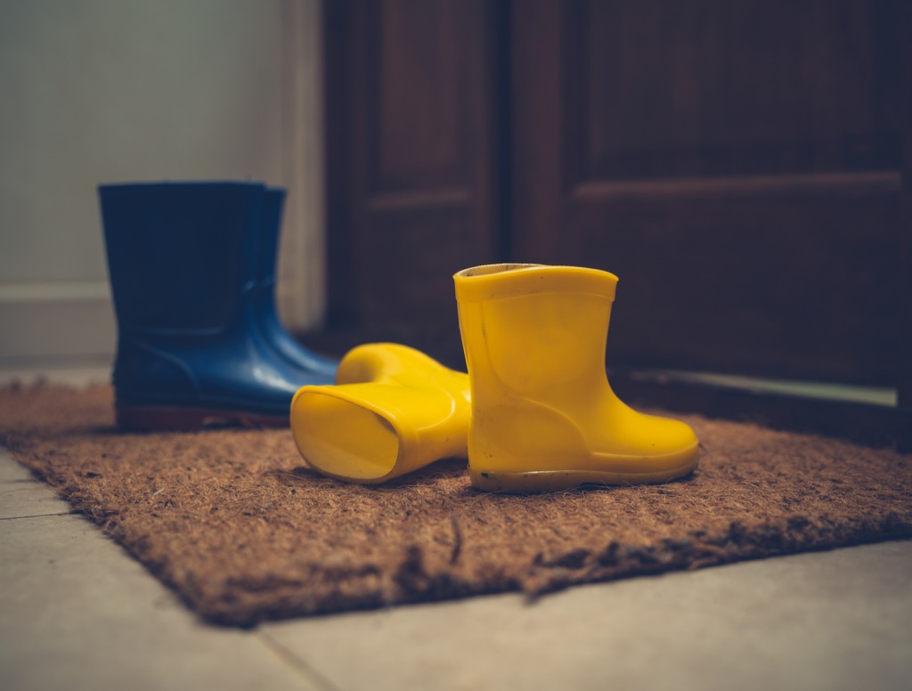 remove shoes as cleaning carpets in winter tip- Shiny Cleaners Mississauga, Milton, Oakville, and Toronto